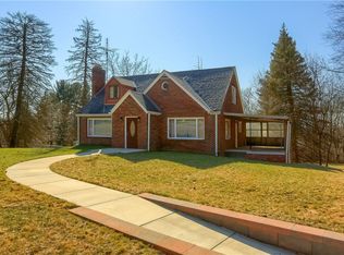 1719 Pulaski Rd, New Castle, PA 16105