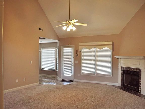 5th image of 246 Riverrun Dr