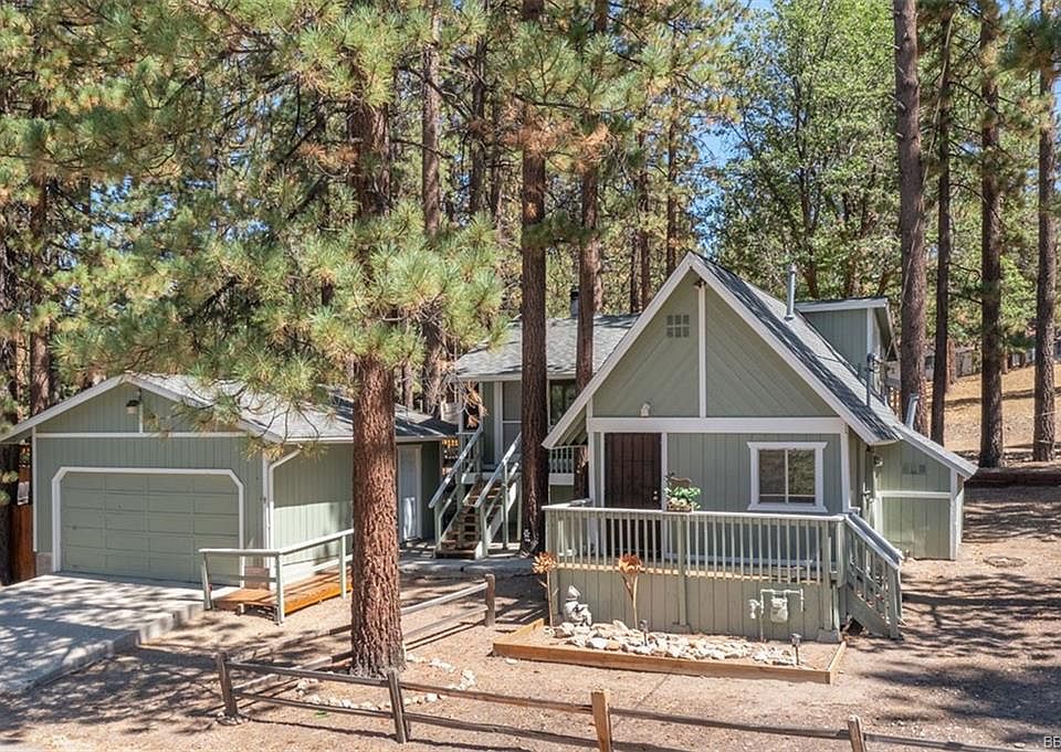 1st image of 39873 Crocus Dr