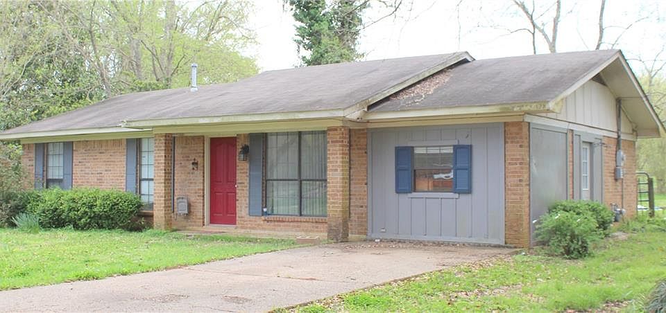 1st image of 1107 Saint Maurice Ln