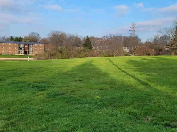 755 Western Reserve Rd, Crescent Springs, KY 41017