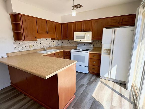 5th image of 9160 Villaridge Ct
