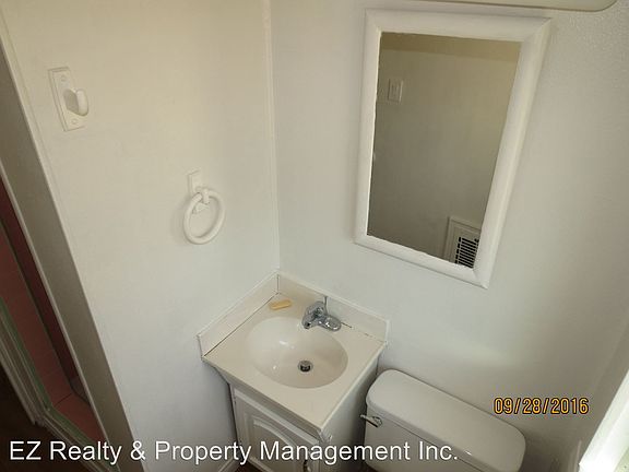 4th image of 212 S San Jacinto St APT A