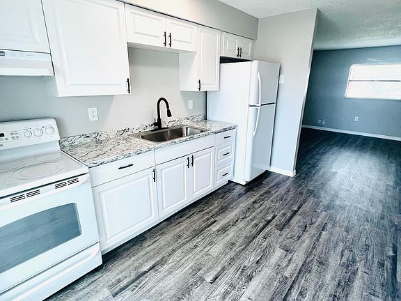3rd image of 5723 21st Ave N