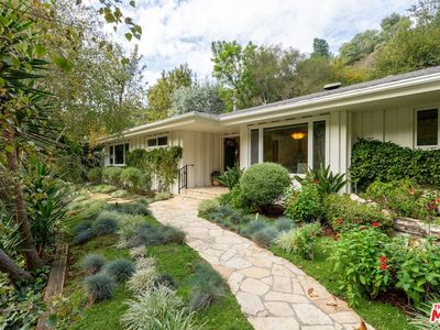 2717 Ellison Dr, Beverly Hills, CA, 90210