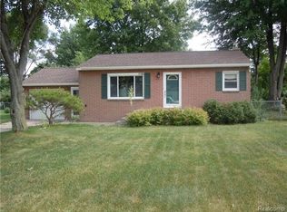 7730 Powers Ct, Shelby Township, MI 48317