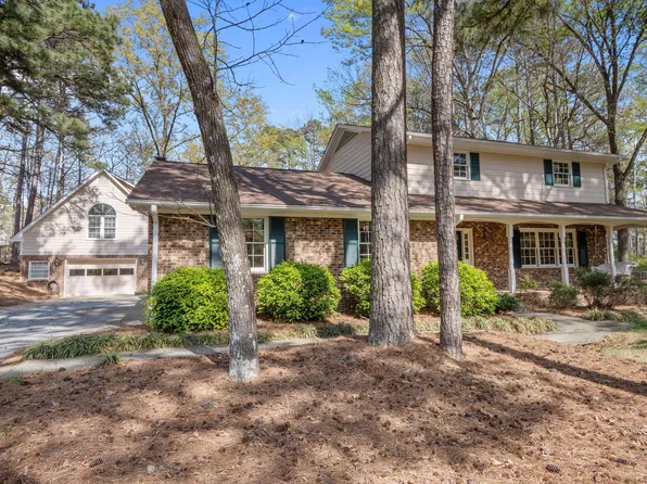 2421 Bonnie Brae Rd, Durham, NC 27703