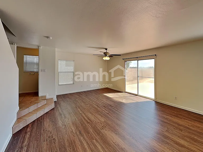 11801 N Olive St — Photo 7