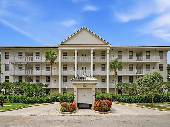 3640 Whitehall Dr APT 406, West Palm Beach, FL 33401