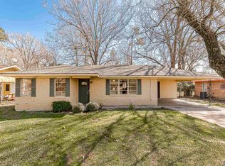 8382 Sharon Hills Blvd, Baton Rouge, LA 70811