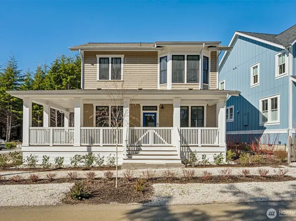 421 E Compass Street, Pacific Beach, WA 98571