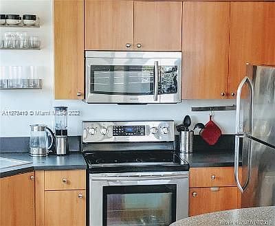 3rd image of 1330 West Ave APT 1914