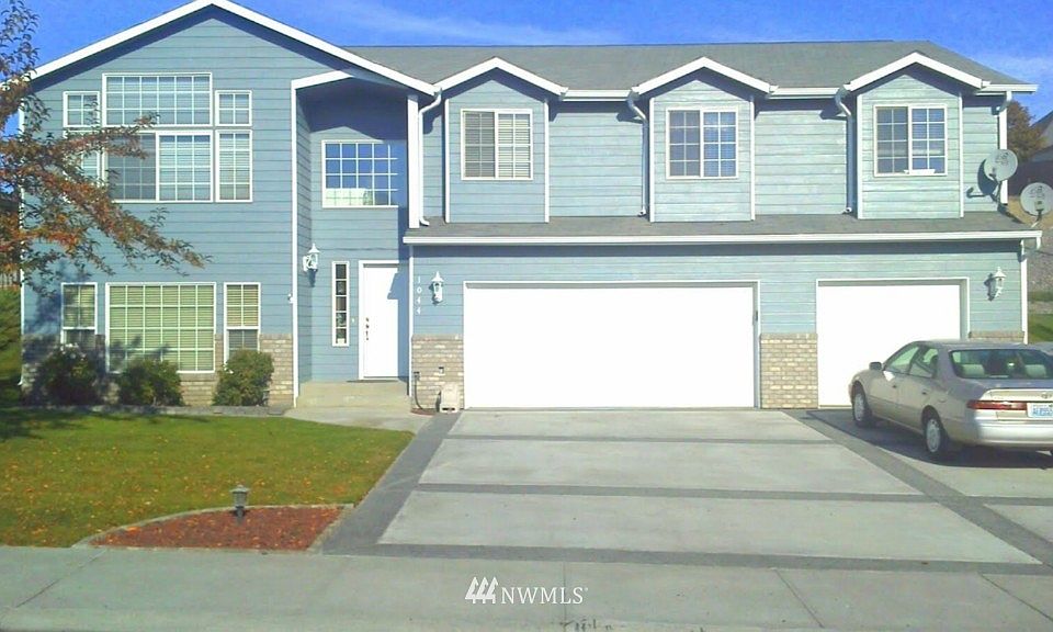 1st image of 1044 W Edgewater Lane