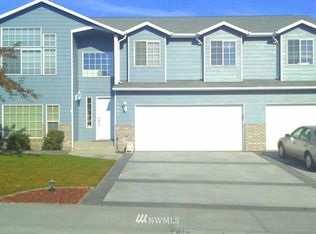 1044 W Edgewater Ln, Moses Lake, WA 98837