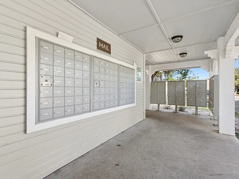 Polo Club — Photo 33