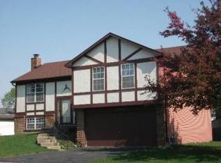 1280 Brave Ct, Carol Stream, IL 60188