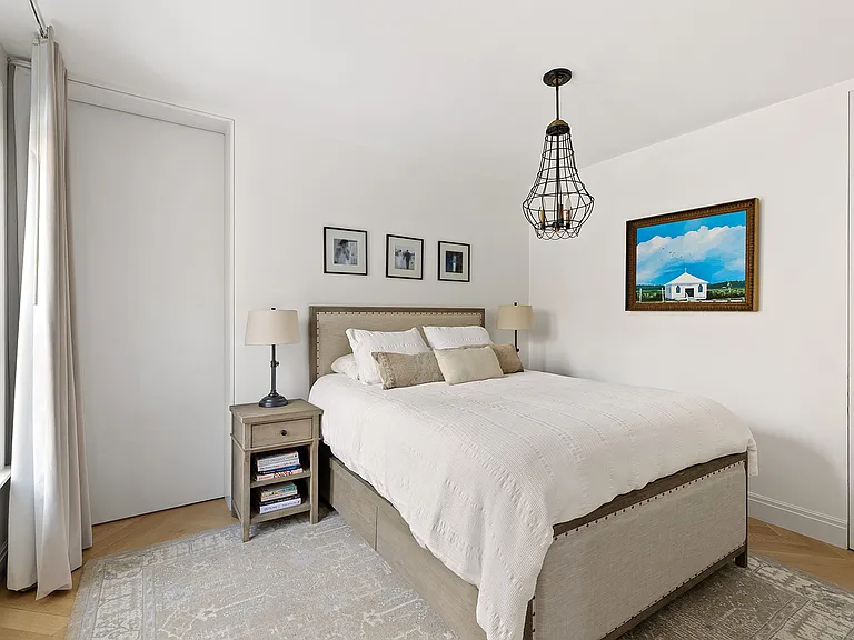 261 W 22nd St #12A14 — Photo 5