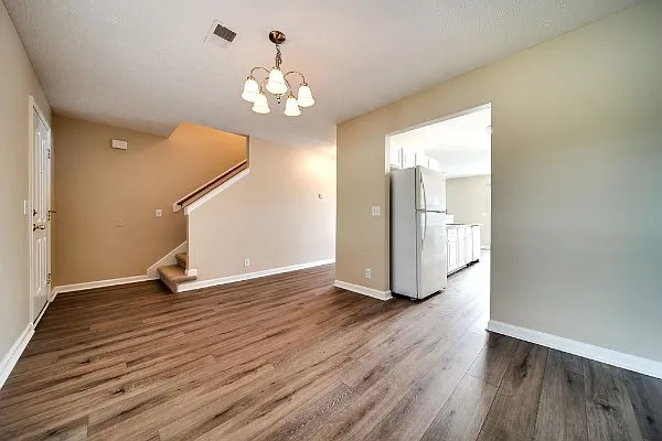 102 Wagon Ct — Photo 7