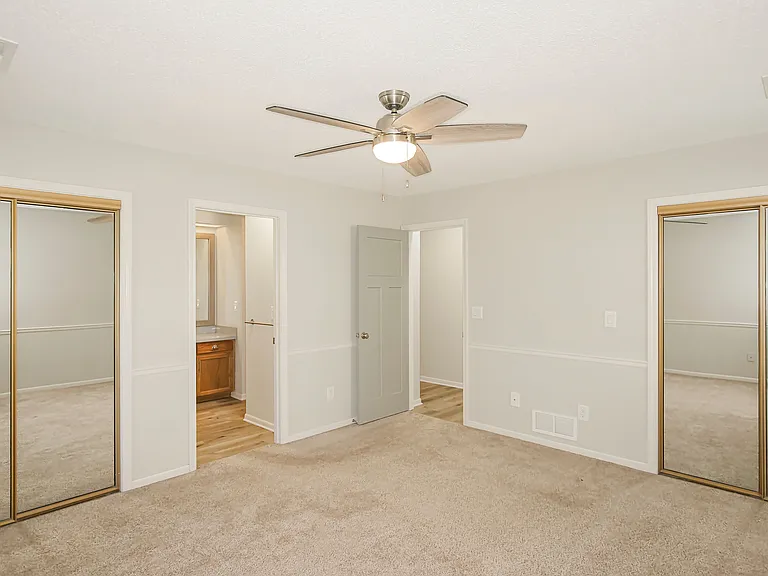 24 Wallingford Dr #24 — Photo 17