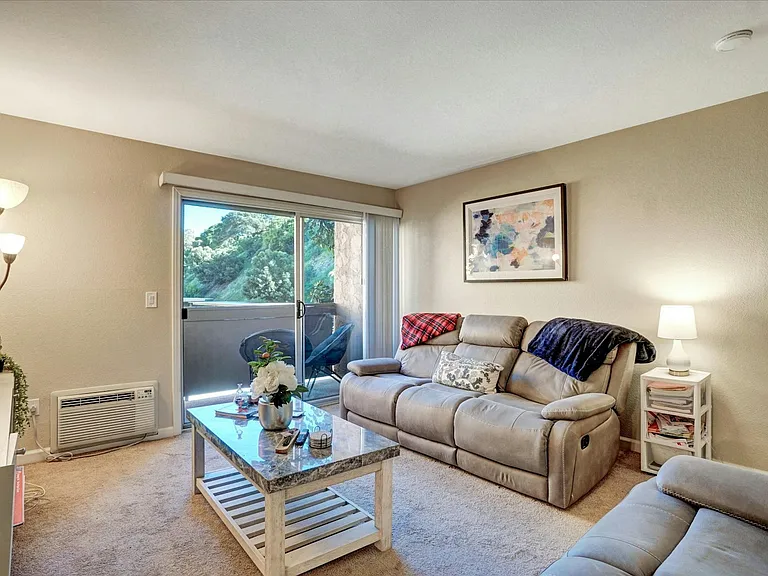 6955 Alvarado Rd — Photo 12