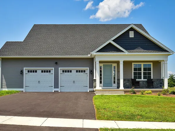 199 Bayberry Rd, Manchester, CT 06040