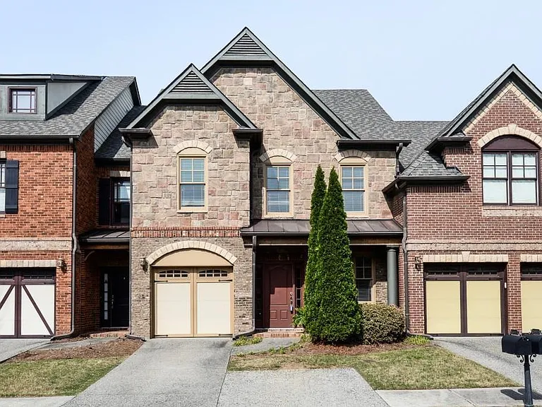 1655 Township Cir — Photo 3