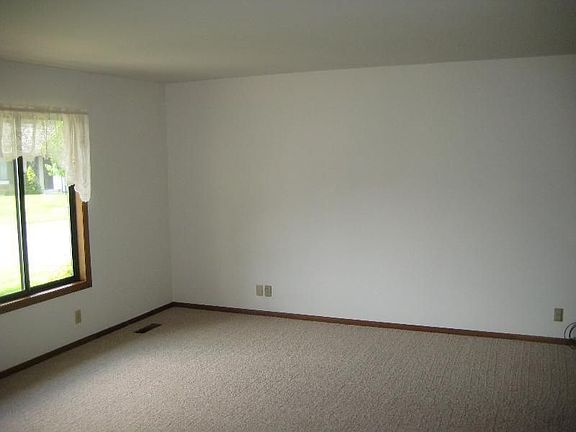 2nd image of 53 Old Mill Dr Unit 15