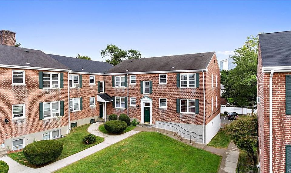 1st image of 260 Church St APT 3E2