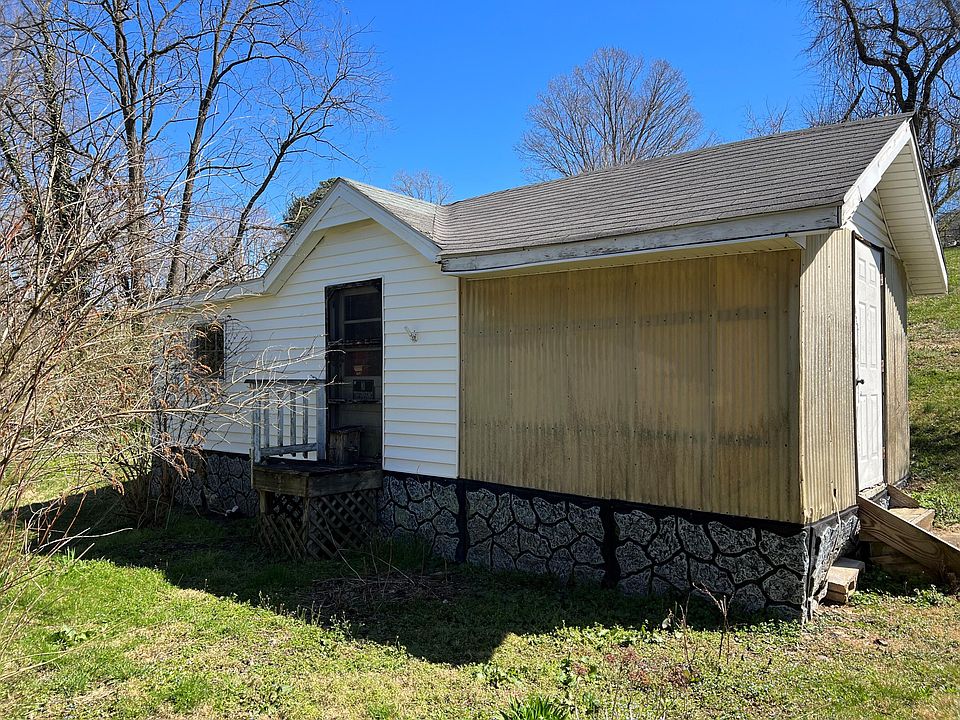 262 Lowe St, Buchanan, VA 24066 MLS 896733 Zillow