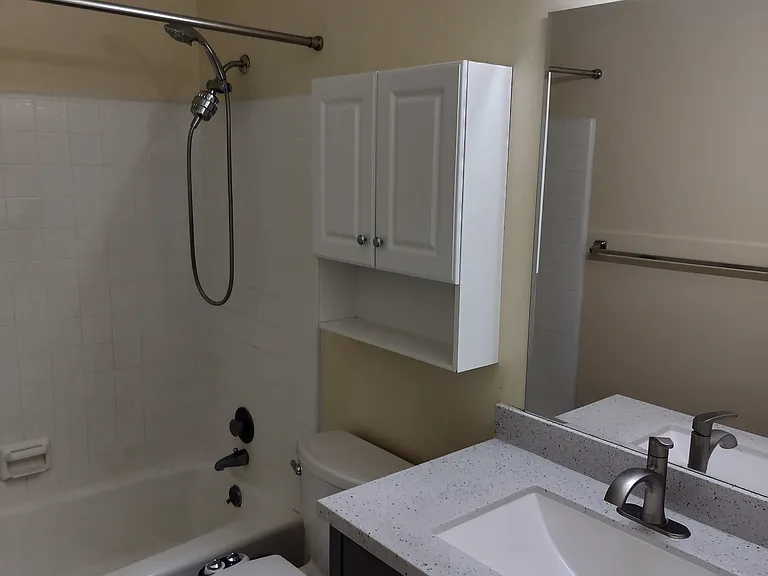 2120 E Georgetown Sq #2120 — Photo 4