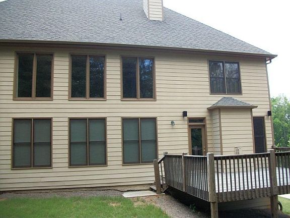rear view including deck