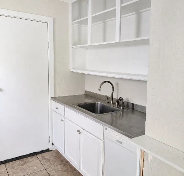 1502 Pepper Dr — Photo 5