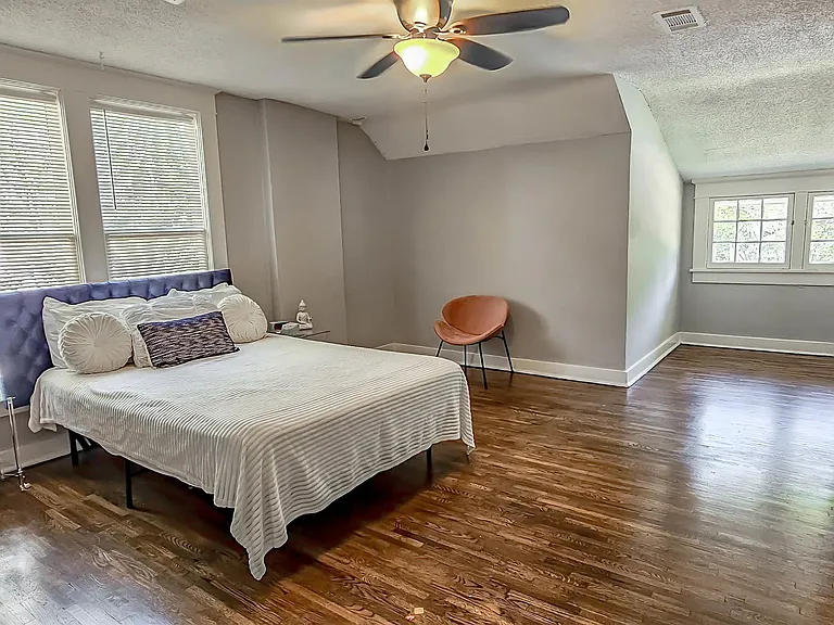 1389 Agnes Pl — Photo 29