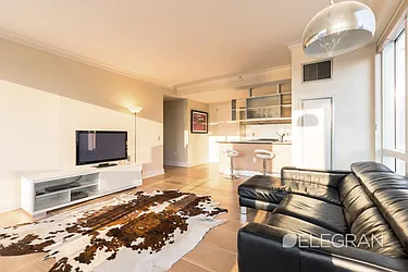 Rented by (Legacy) Elegran