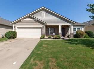 14310 Lunenberg Ln, Charlotte, NC 28278