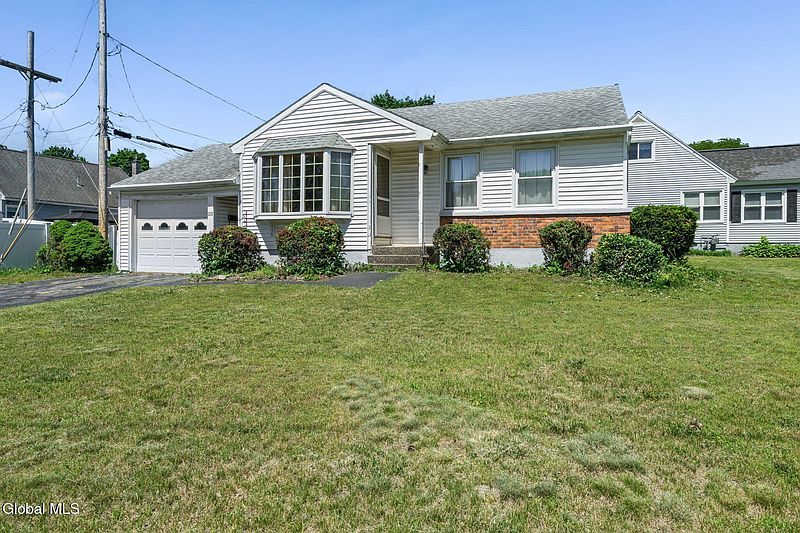 2nd image of 109 Elliott Avenue