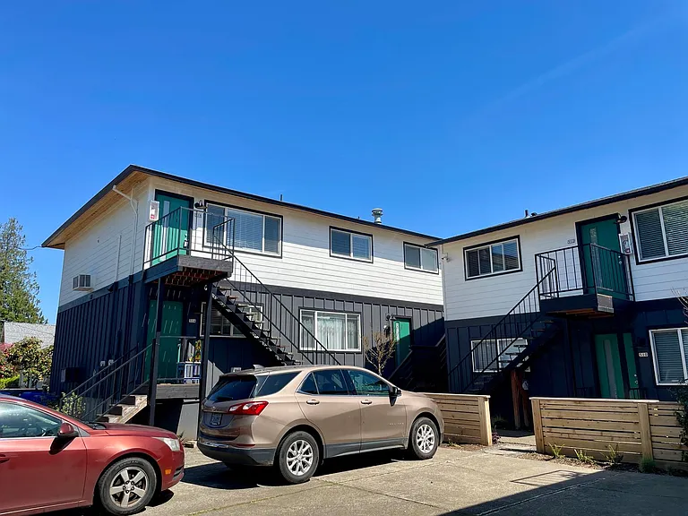 502 NE 78th Ave — Photo 19