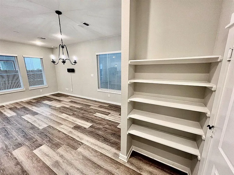 6712 Parker Oaks Ln — Photo 22