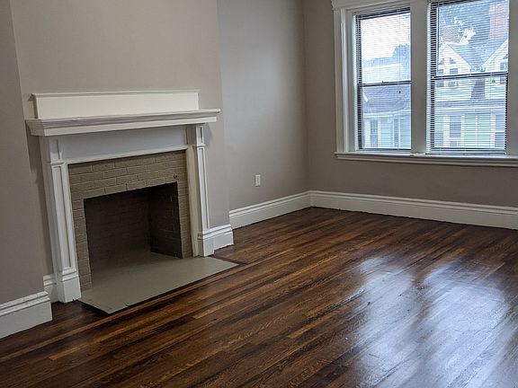 2nd image of 44 Waverly St #6