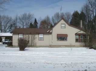 3800 E Berry Rd, Pleasant Lake, MI 49272