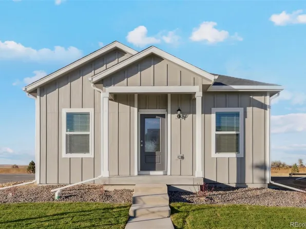 54921 E 31st Avenue, Strasburg, CO 80136