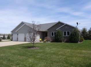 2551 E Le Homme Dieu Hts NE, Alexandria, MN 56308