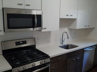 1940 W Addison St, Chicago, IL 60613