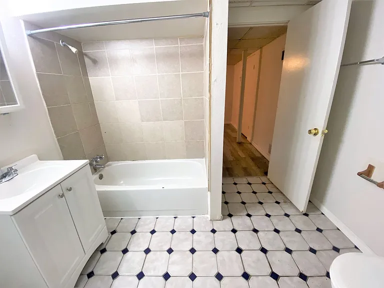 Friendship - Apartments For Rent In Pittsburgh — Photo 8