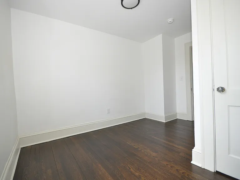 20 Mountain St #2 — Photo 12