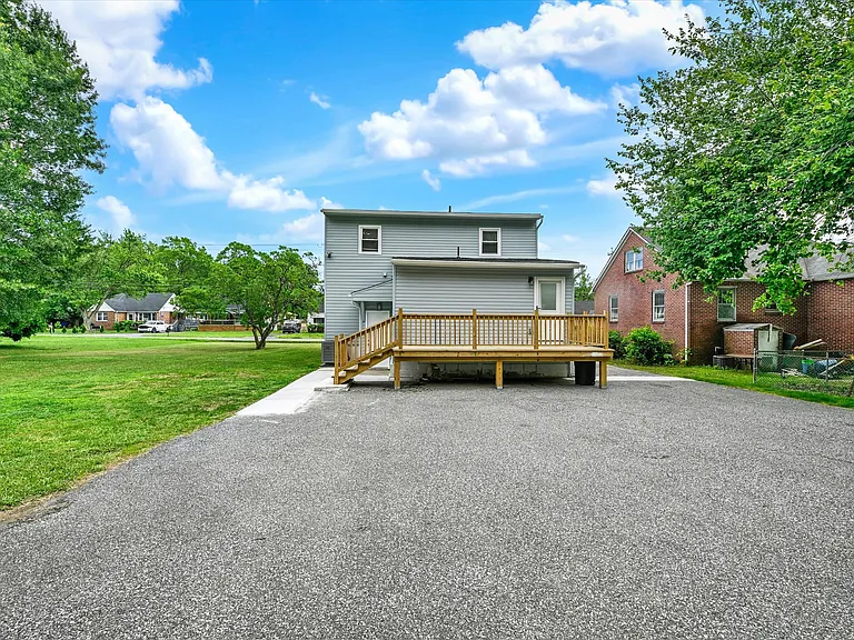 1806 Middleborough Rd — Photo 24