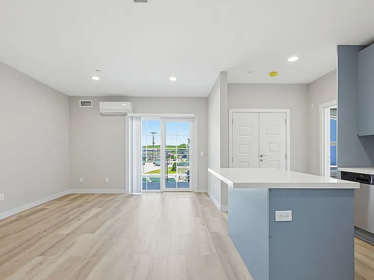 Taj Estates of Franklin II — Photo 157