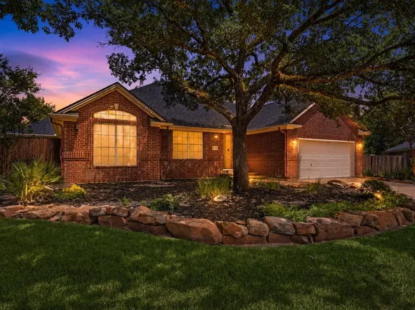 6204 London Cir, Bryan, TX 77802
