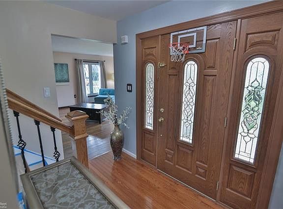 3rd image of 3724 Knollcroft Ave
