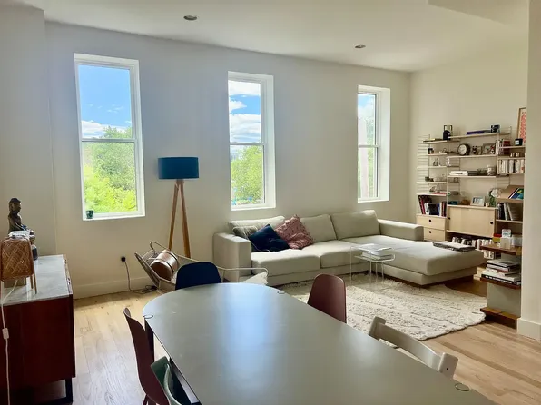 51 Engert Ave APT 3, Brooklyn, NY 11222
